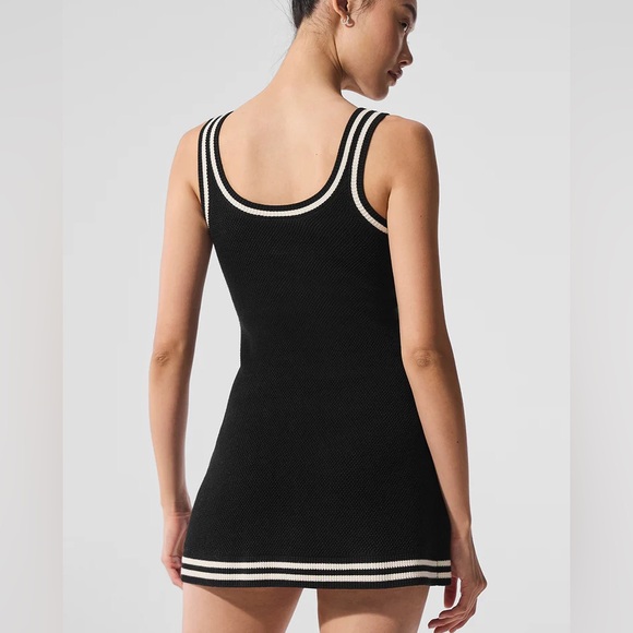 ALO YOGA Tennis Club Sweater Knit Dress Size M  🖤 - Picture 8 of 10